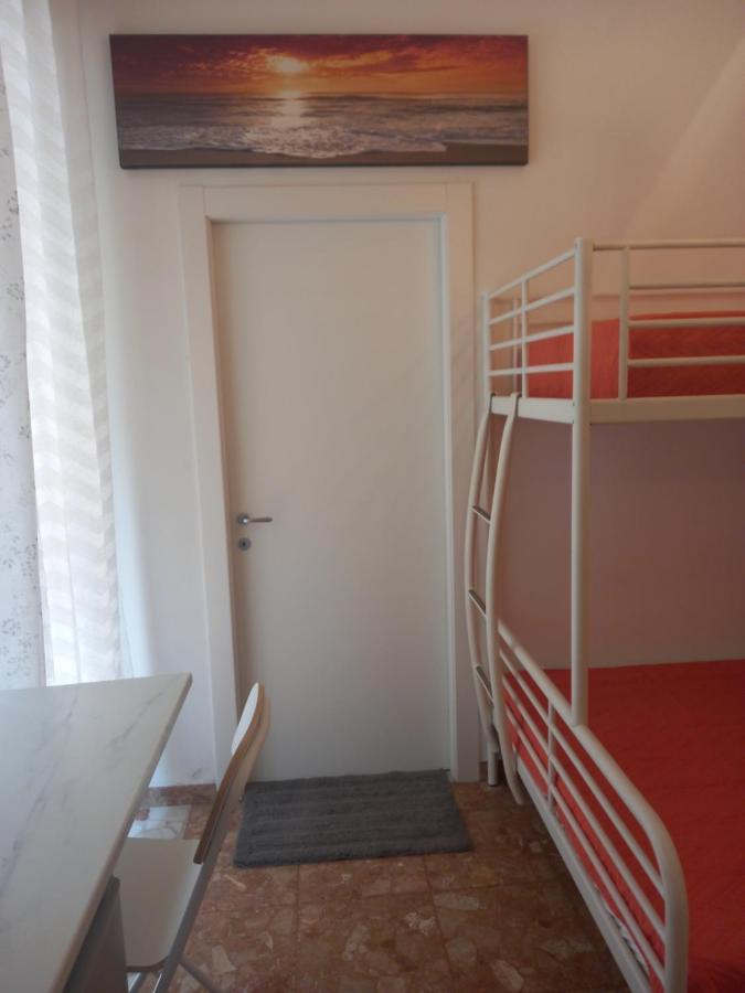 Minihouselarissa Diverona Exterior foto