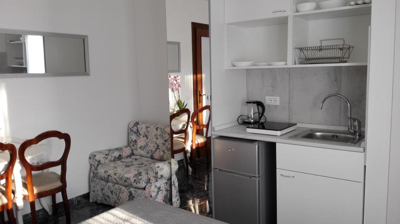 Minihouselarissa Diverona Exterior foto